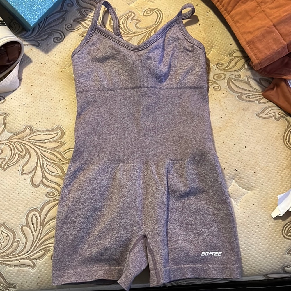 bo +tee bodysuit